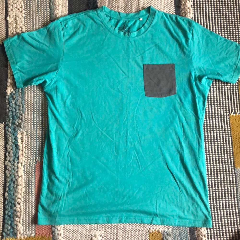 BARELY WORN prana shirt with pocket